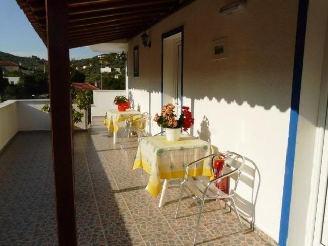 Pansion Pandora Apartment Skiathos Exterior foto